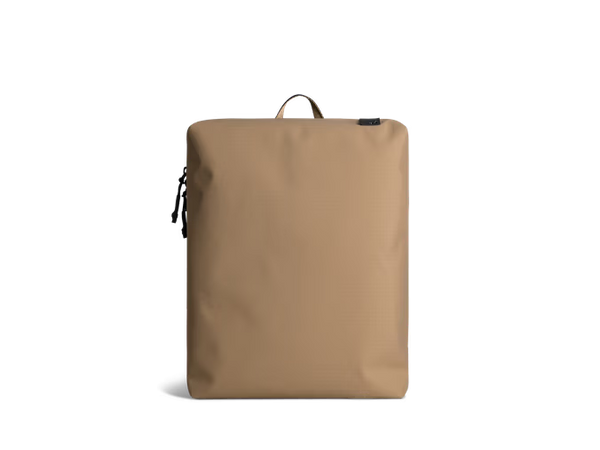 Pivot Daypack(Basalt ,Coral,  Lagoon,  Sand , Seagrass)