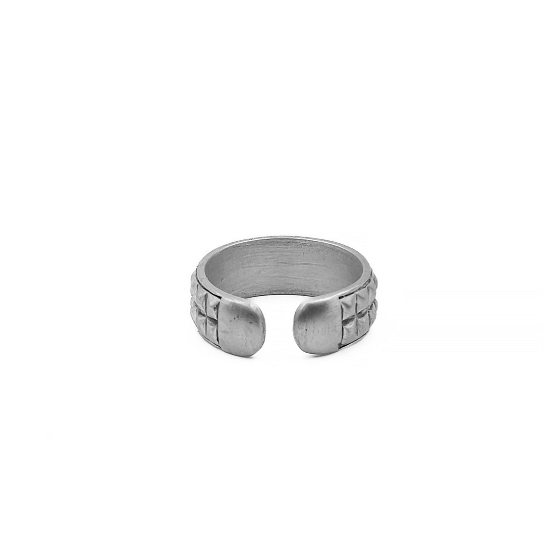 Myr oxidized 925 sterling silver Open Ring