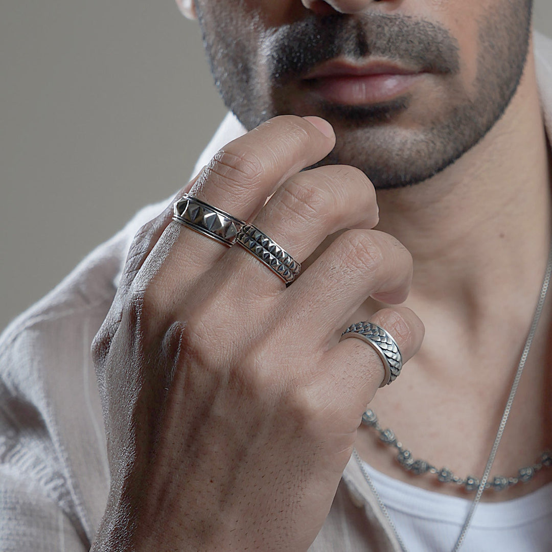 Myr oxidized 925 sterling silver Open Ring