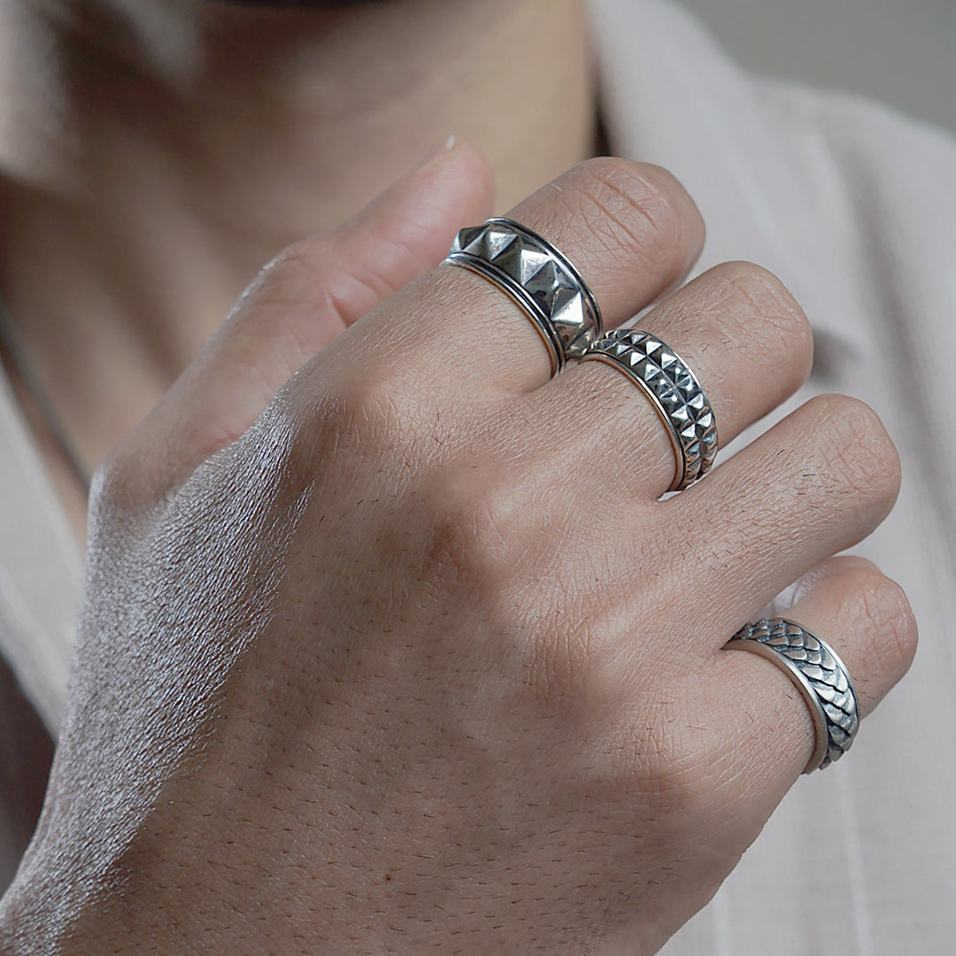 Myr oxidized 925 sterling silver Open Ring