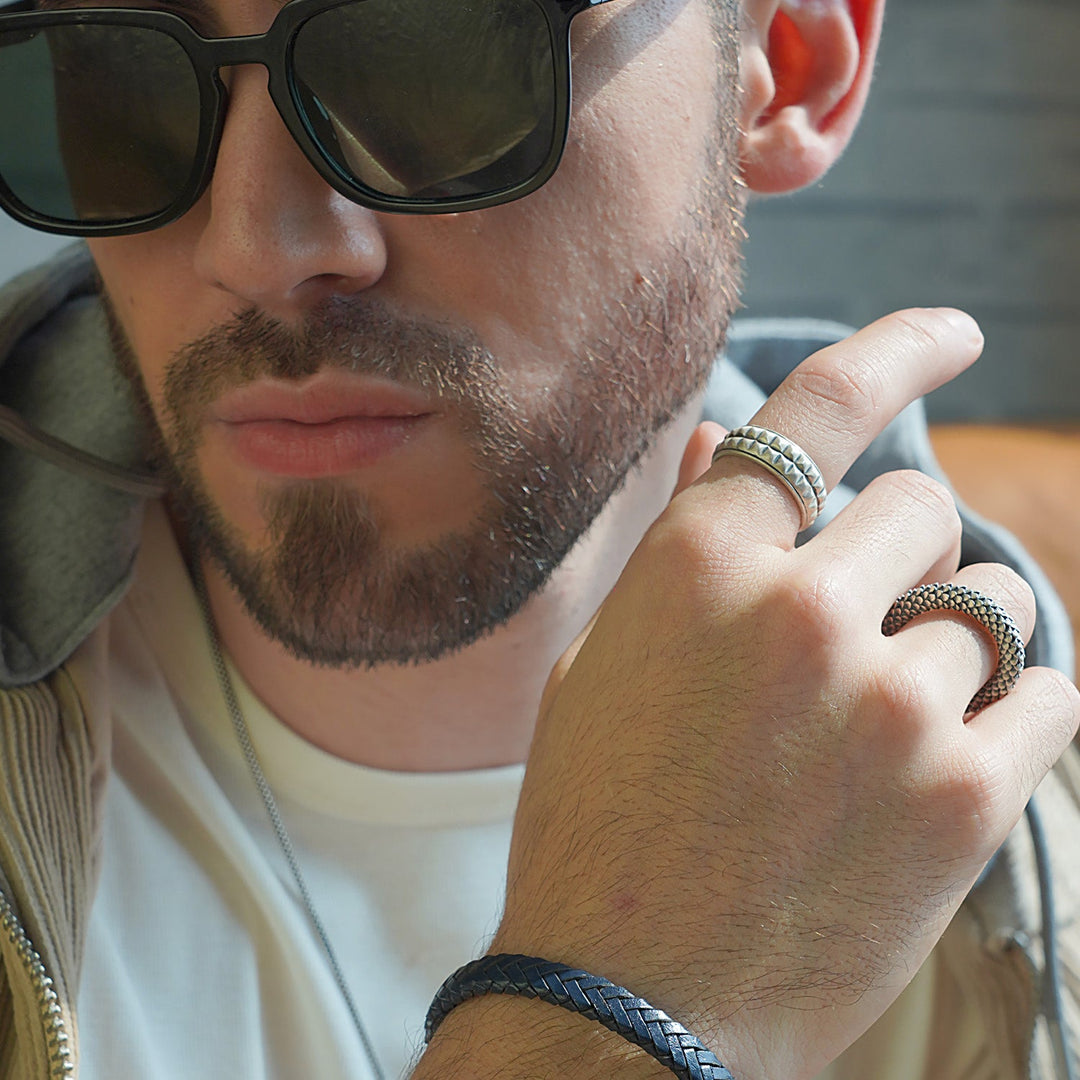 Myr oxidized 925 sterling silver Open Ring