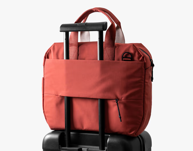 Pivot Ambit Messenger (Coral,Lagoon,Basalt,Sand,Seagrass)