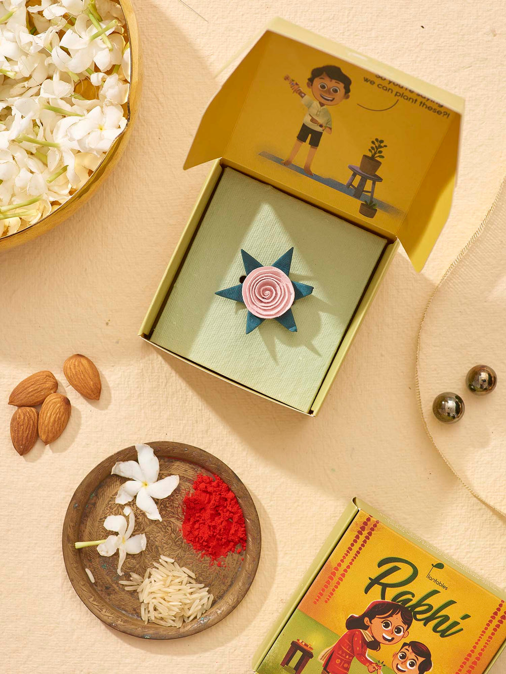 Plantables Rakhi en Rose