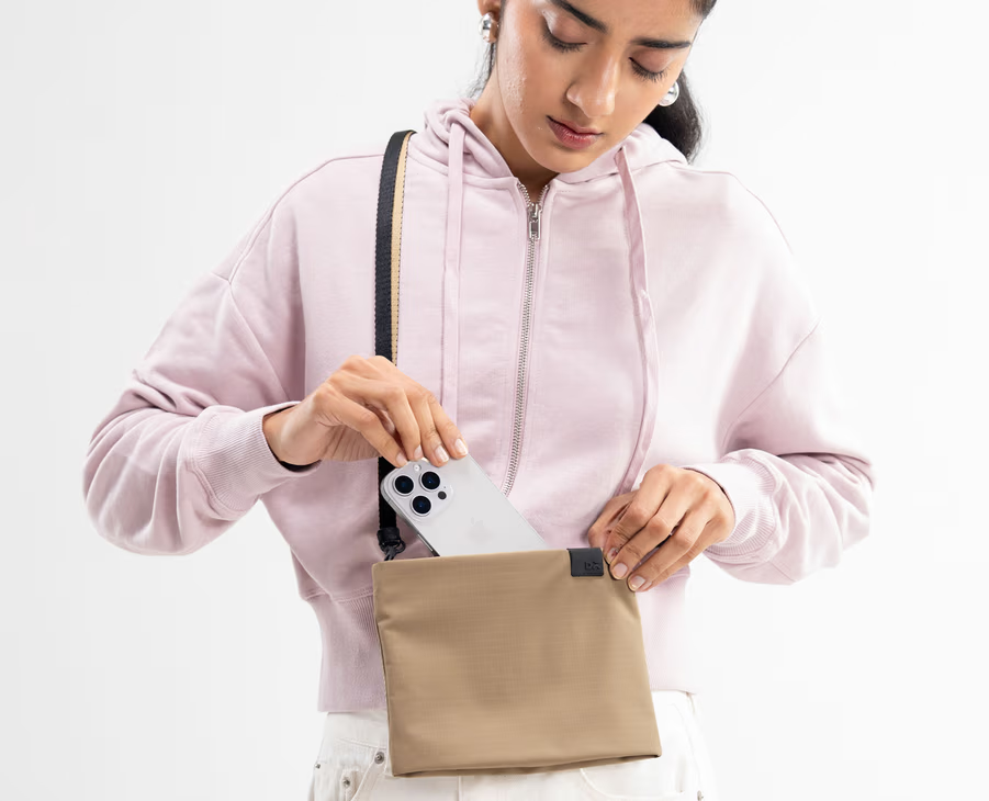 Pivot Expandable Crossbody-Small(Basalt,Coral,Lagoon,Sand,Seagrass)