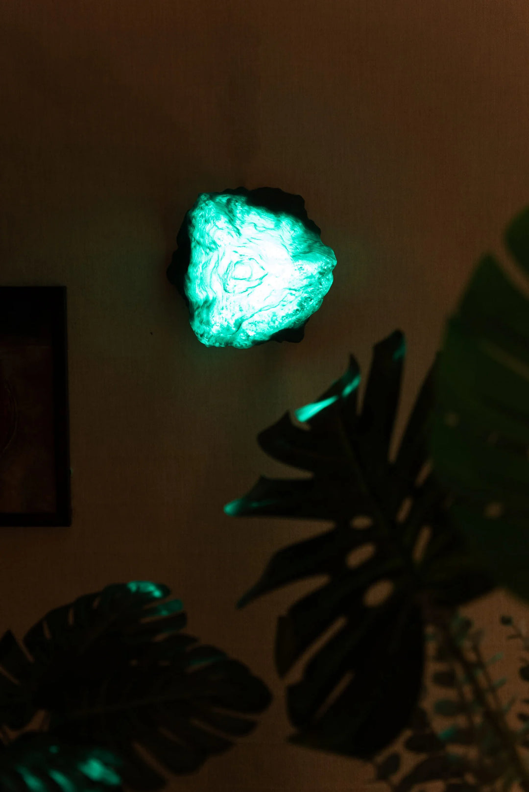 Stellar Ore Wall Lamp | Modern LED Wall Light