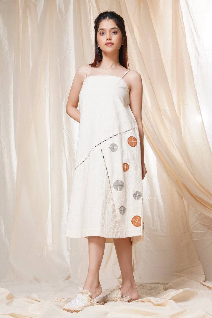 Timeless Checks- Low-Carbon Polka Applique Dress