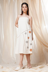 Timeless Checks- Low-Carbon Polka Applique Dress