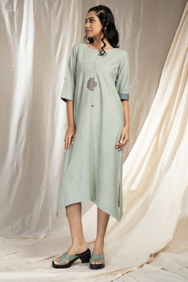 Applique Artistry - Artisanal Relaxed Fit Dress