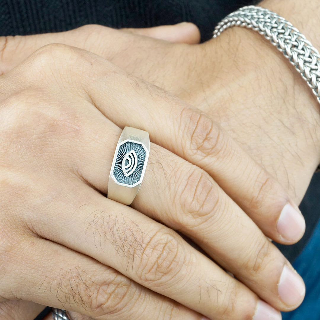 Evil eye Ring in Sterling silver
