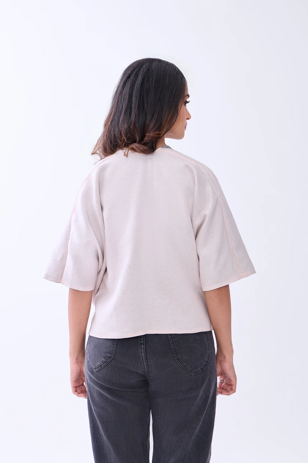 The Label Gaia Hemp Reversable Shrug – Grey & Blush Pink