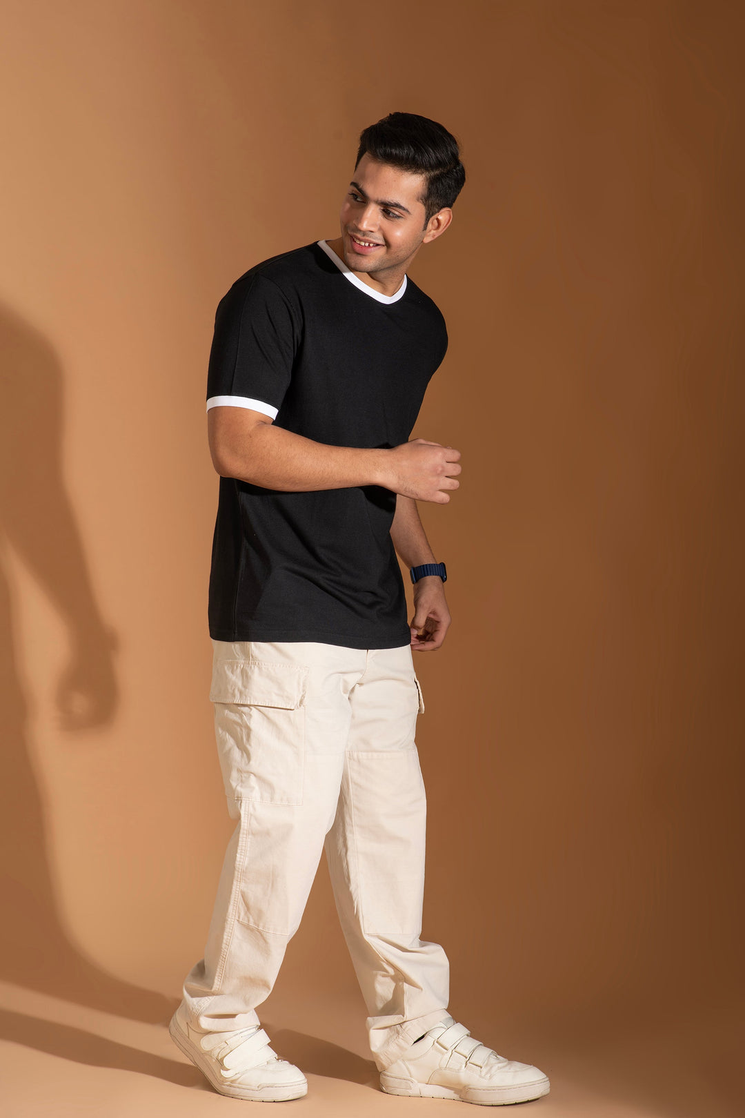 Bambians Organic Bamboo Round Neck T-Shirt with Contrast Tipping for Men : Black