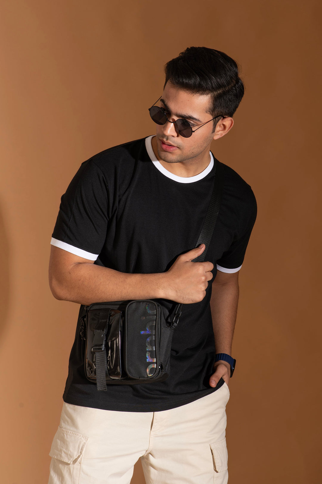 Bambians Organic Bamboo Round Neck T-Shirt with Contrast Tipping for Men : Black