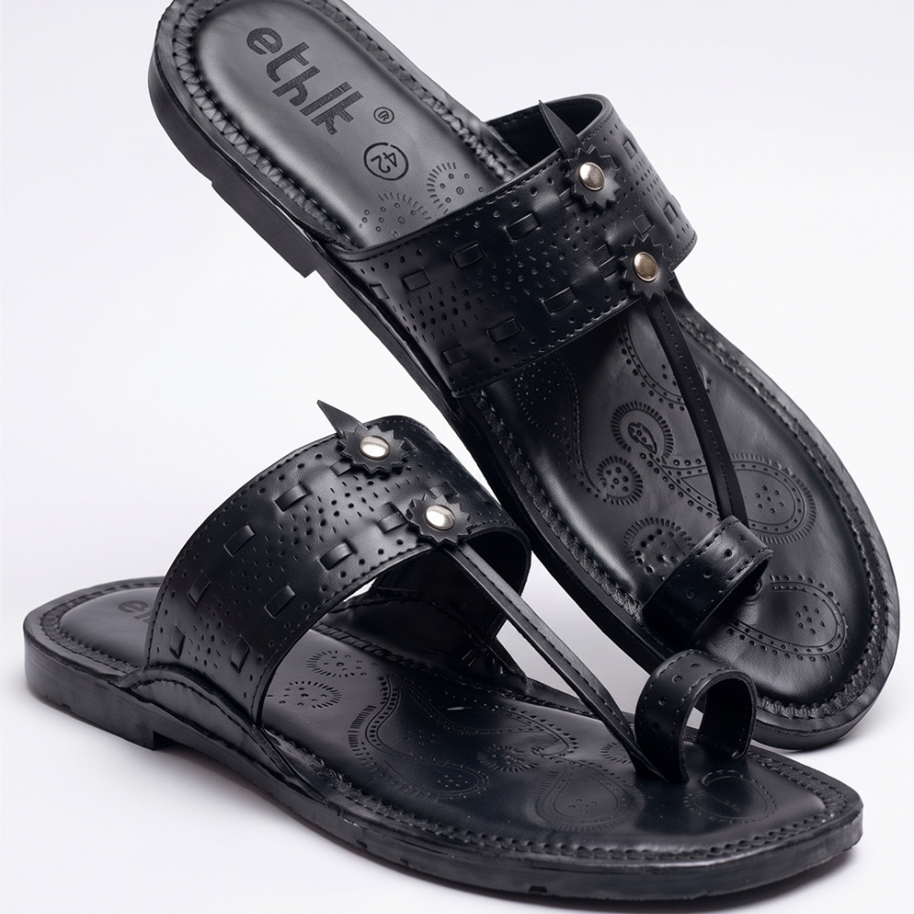 Raajtilak Black Kolhapuri Chappal