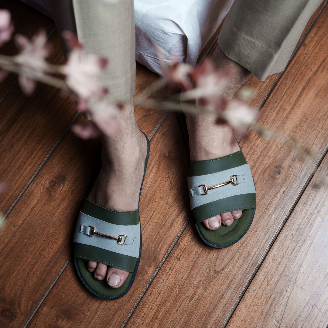 Monkstory Horsebit Slides - Grey