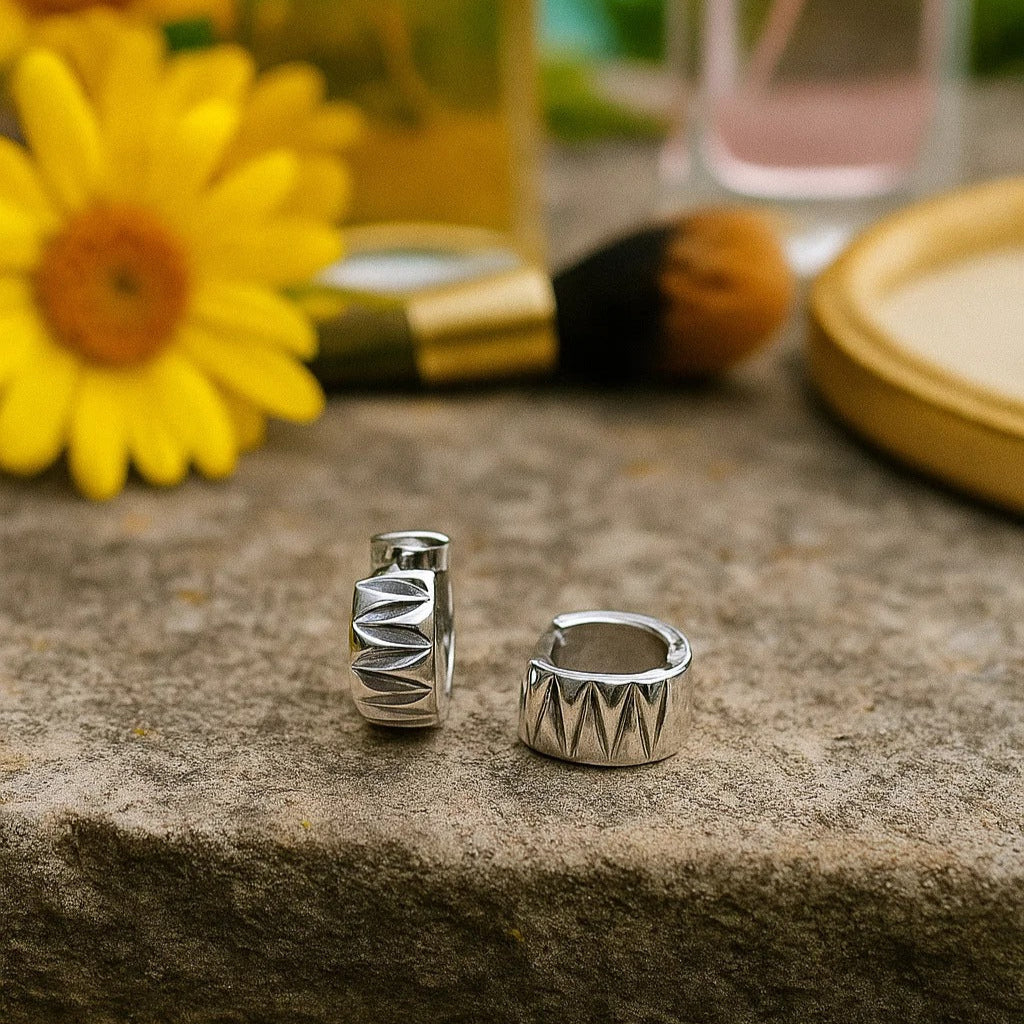 Pyramid mini Bali Earrings