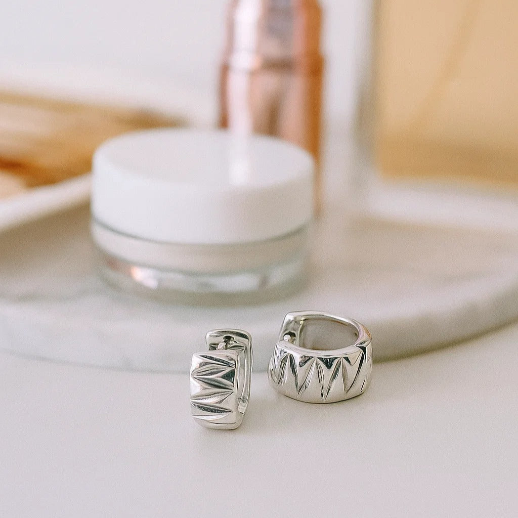 Pyramid mini Bali Earrings