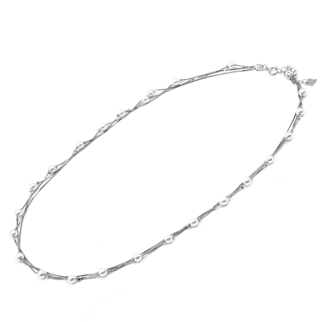 Multi layer Classic Pearl chain in white finish