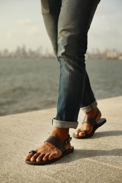 Zoo Dark Brown | Casual Sandals for Men (Black)