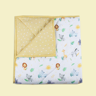 Tiny snooze organic quilt- into the wild