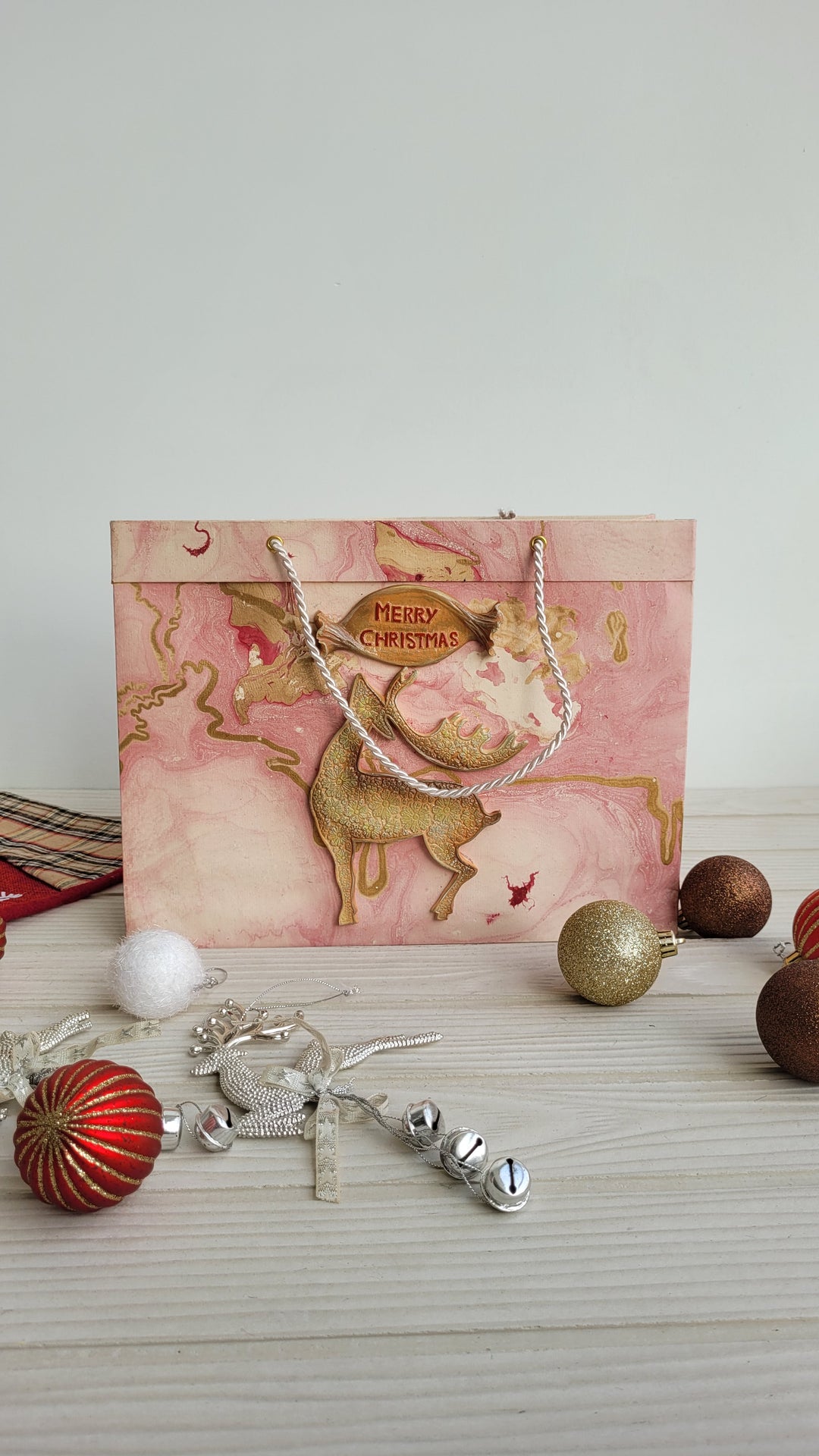 THE ASF SHOP Reindeer Pink Paper Bag