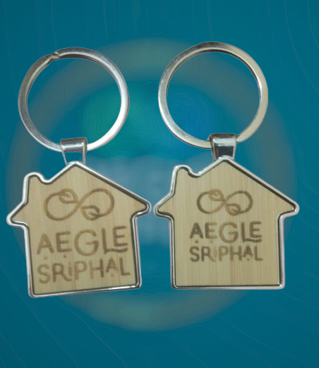 Aegle Sriphal Bamboo keychain with Mirror