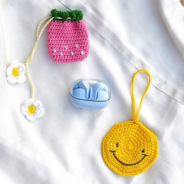 P Palettes Crochet Ear Pod Pouch – Cute Handmade AirPods Case Cover & Protective Storage