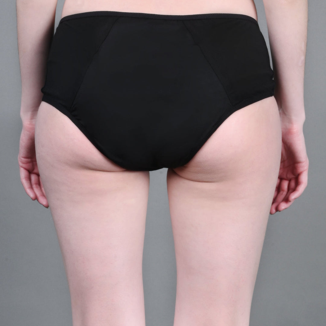 https://cdn.shopify.com/s/files/1/0641/9893/4752/files/black_period_panty_3_6580a51b-fe6a-45de-9131-3587efd8c0ef.jpg?v=1743398396