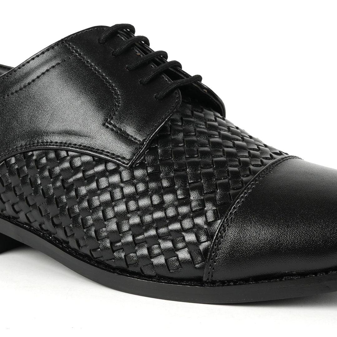 Monkstory Braided Captoe Lace-up Shoes - Black