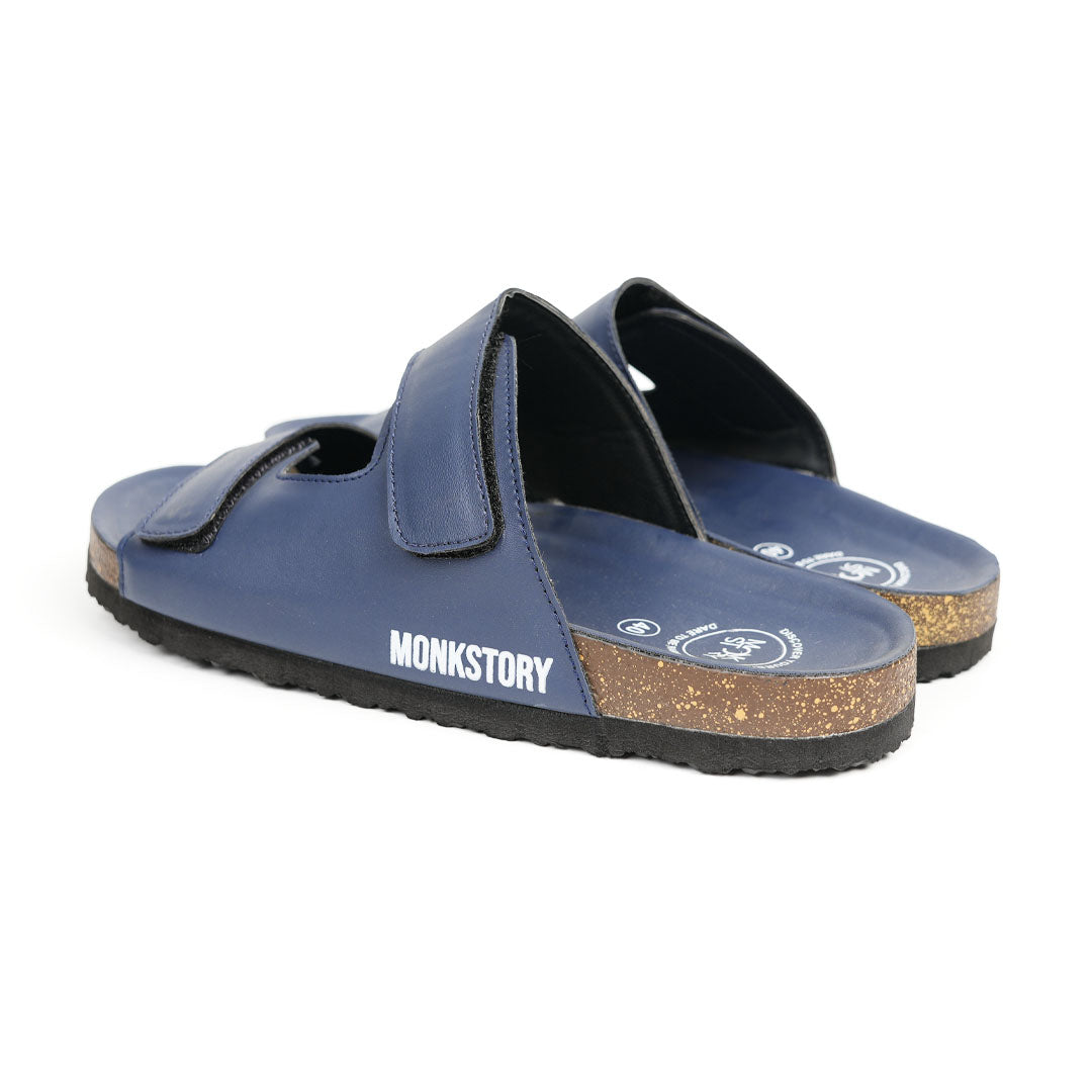 A pair of men&
