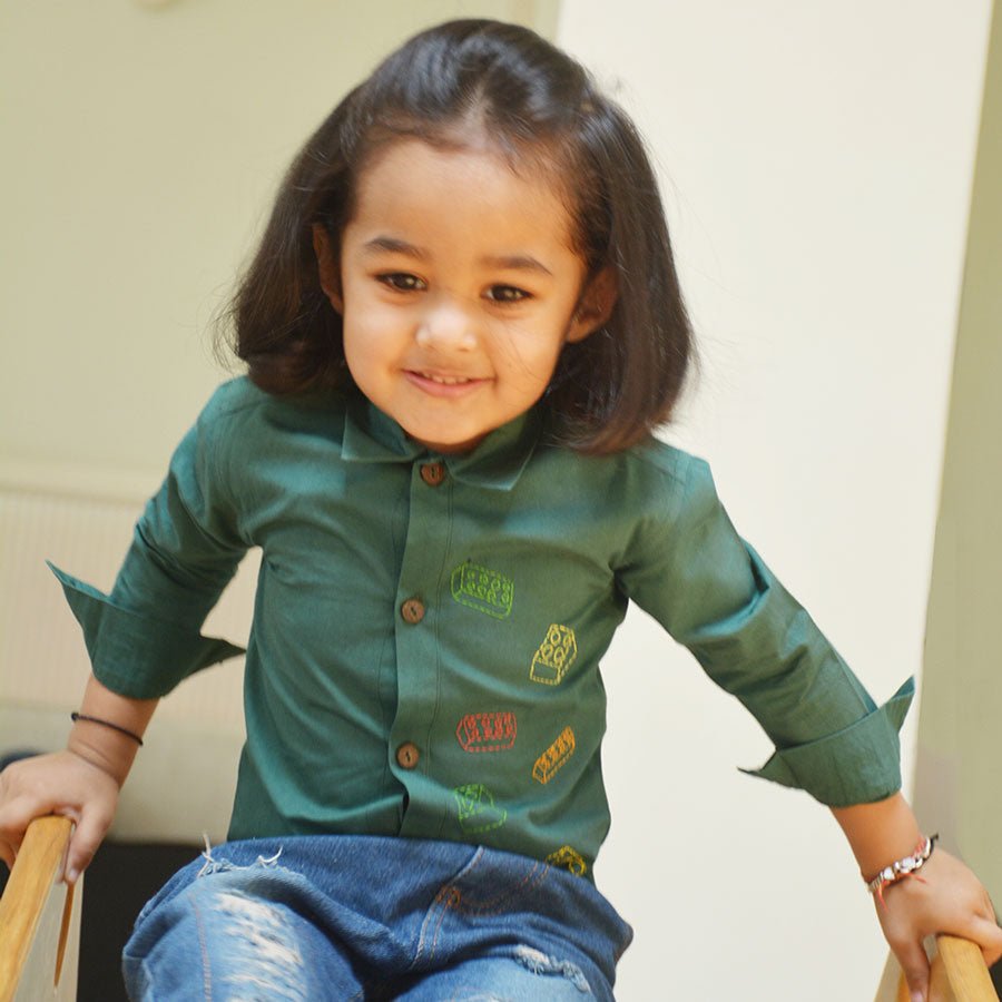 Building Blocks Embroidered Unisex Shirt - Bottle Green - Suspire