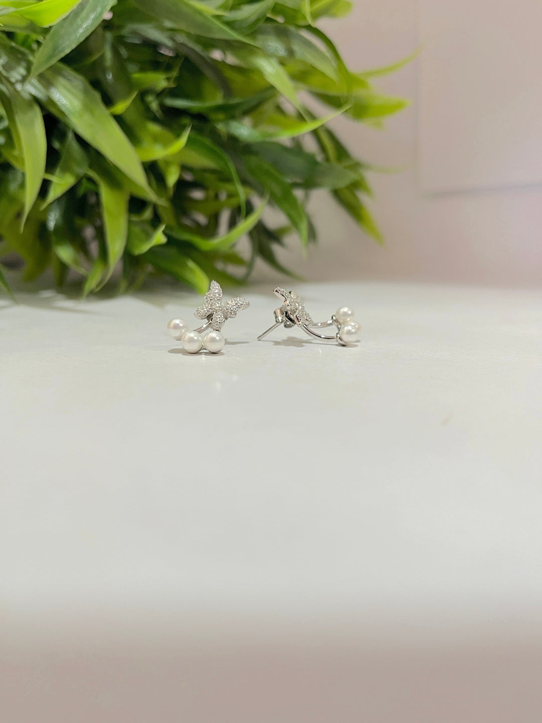 Butterfly Pearl Silver Ear Ring - Suspire