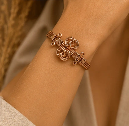Designer Copper Kada for Women – Beautifully Carved Ayurvedic Copper Bracelet