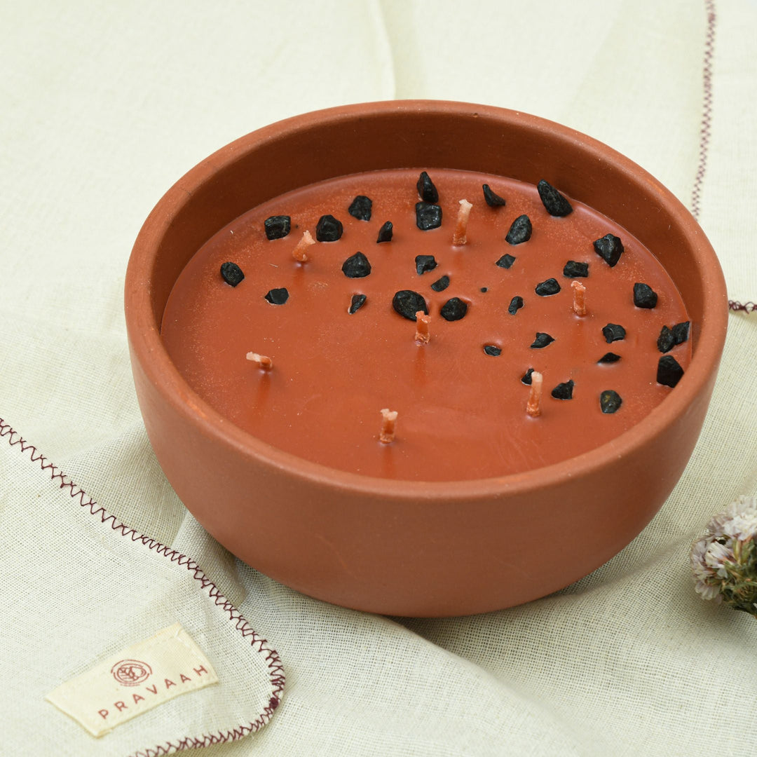 Pravaah Gilli Mitti XL Candle | Smells Like Rain | Multi Wick