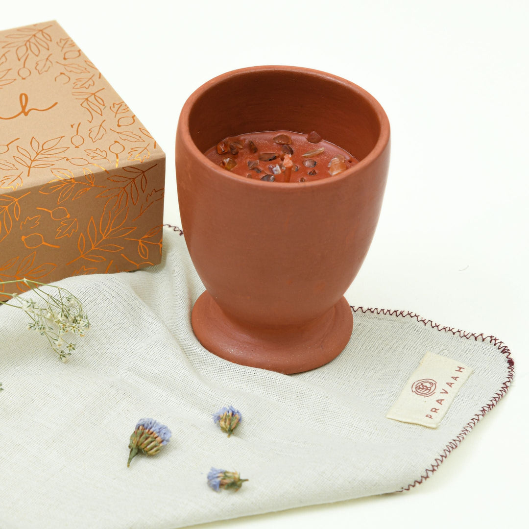 Pravaah Gilli Mitti Candle | Smells Like Rain | Soy wax