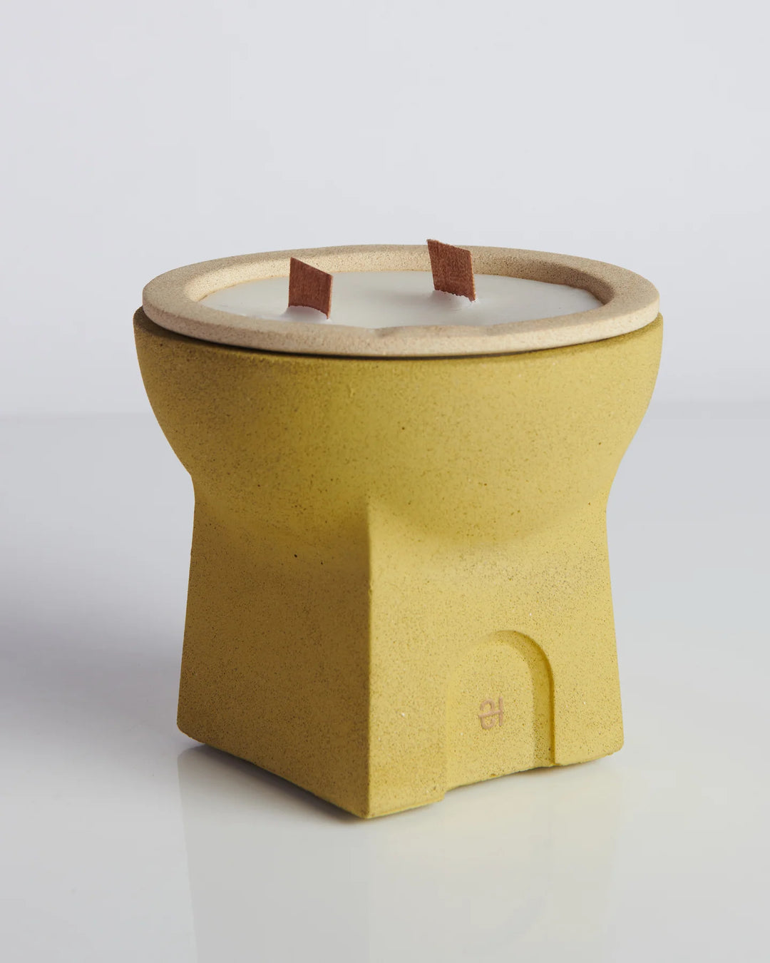 Savaar Refillable Soy Candle