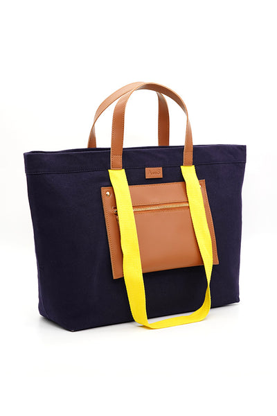 Canvas shopper with contrast handles