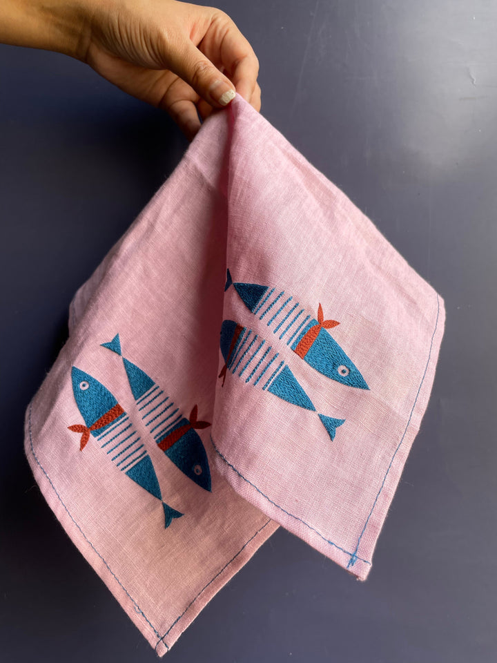 Captain Fin - Includes 1 Lemongrass Candle Free - Suspire