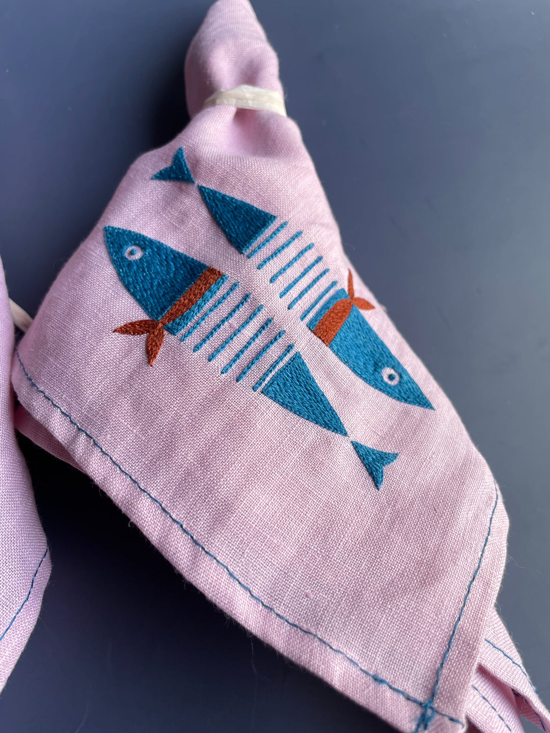 Captain Fin - Includes 1 Lemongrass Candle Free - Suspire