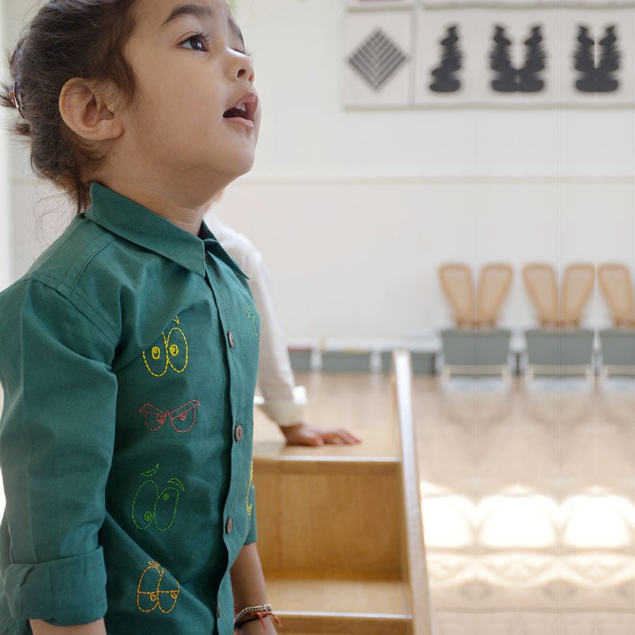 Colourful Emoji Eyes Embroidered Unisex Shirt - Bottle Green - Suspire