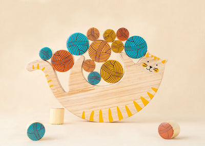 Little Lifters Cat Balancing Toy – Montessori Wooden