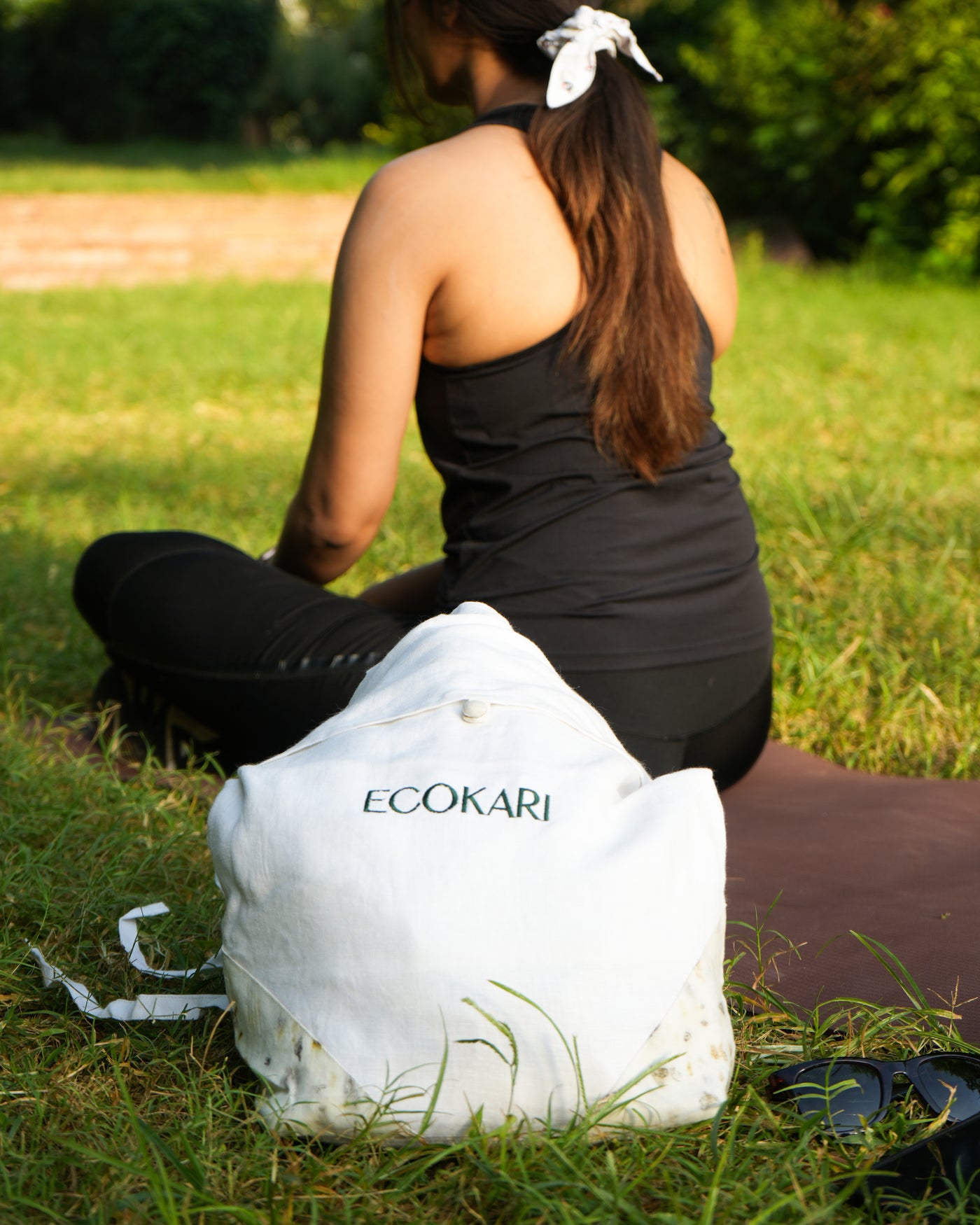 White linen yoga bag