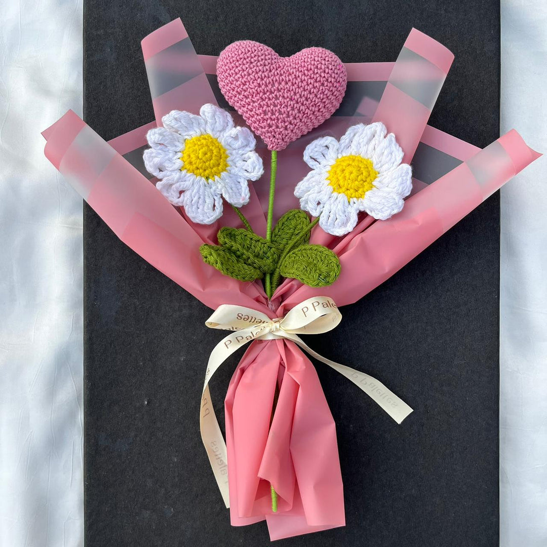 P Palettes Daisy Blossom Bouquet, handmade, gifting, décor, crochet