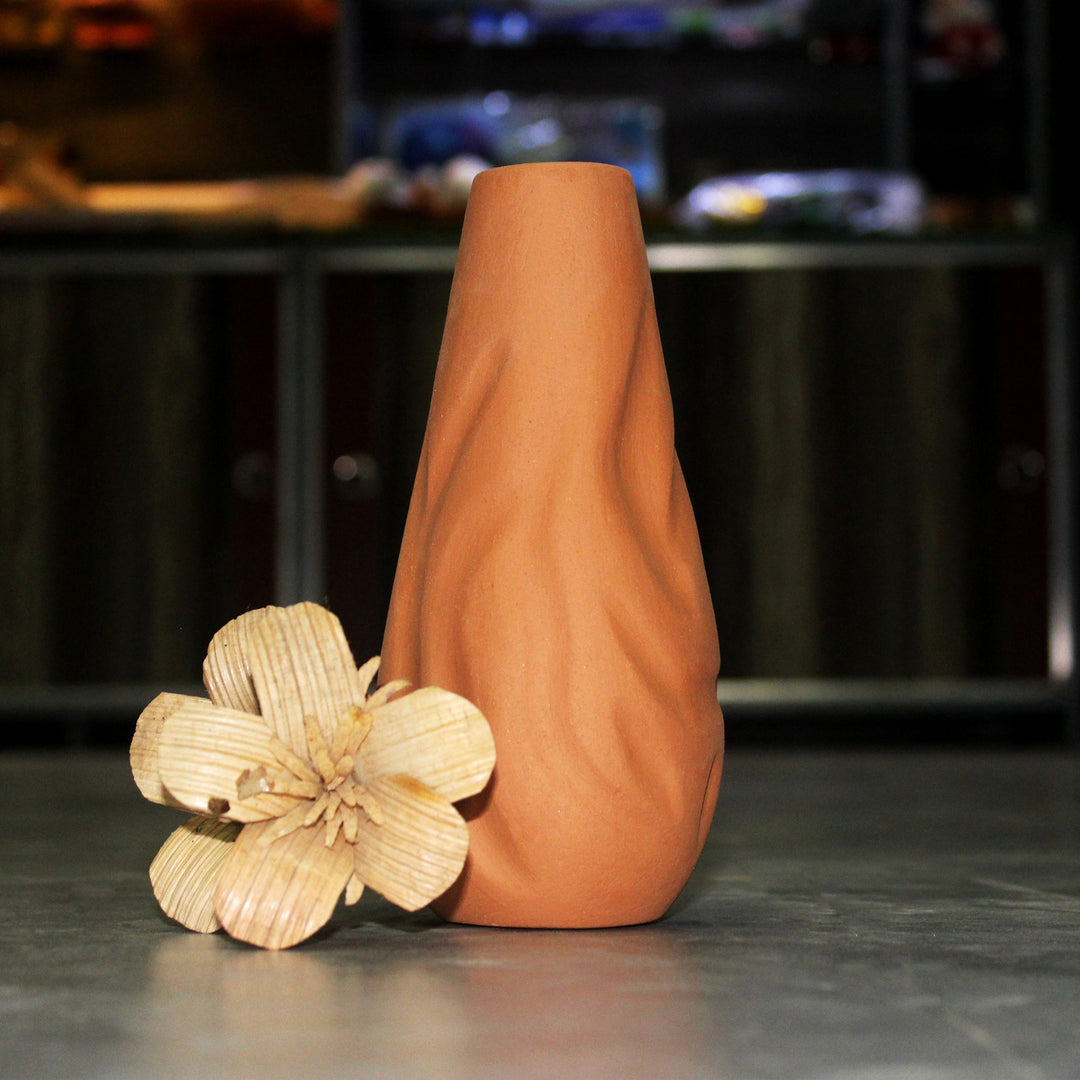 DARLING PROFILED Flower Vase - Suspire