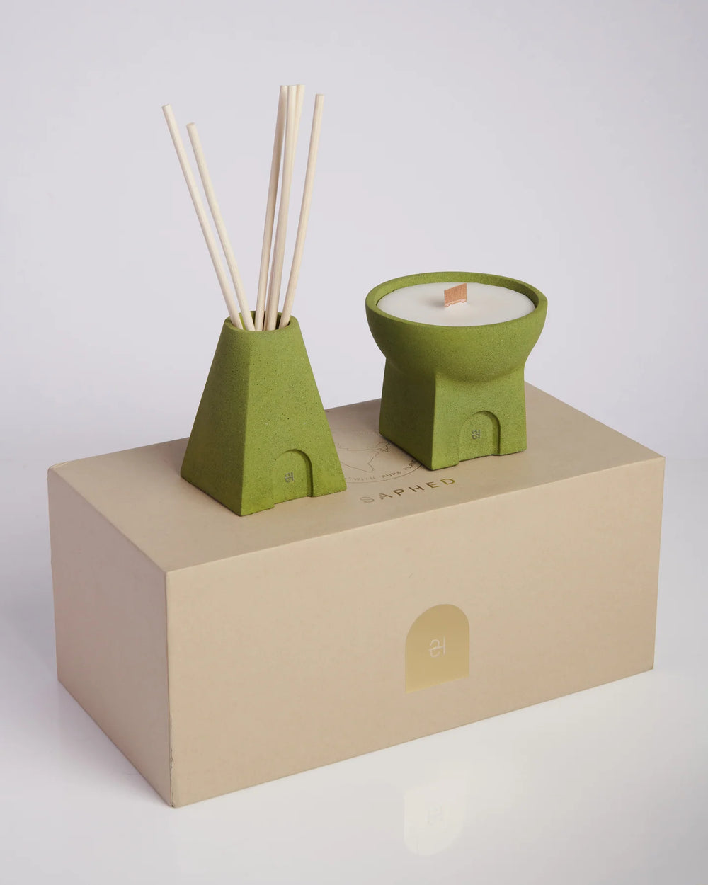 Saanj Soy Candle & Reed Diffuser Set