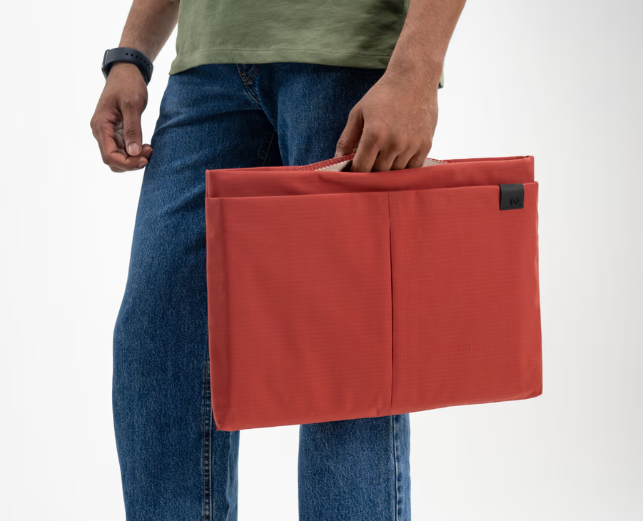 Pivot Laptop Sleeve-Large/Medium( Basalt,Coral,Lagoon,Sand,Seagrass)