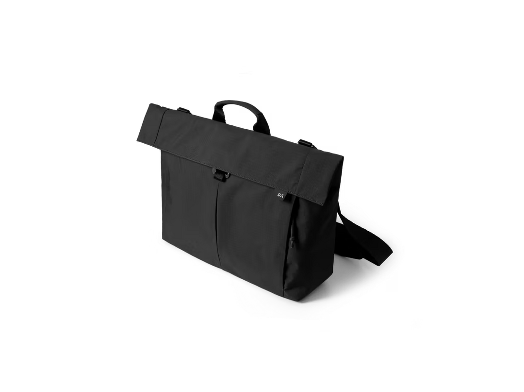 Pivot Messenger Bag