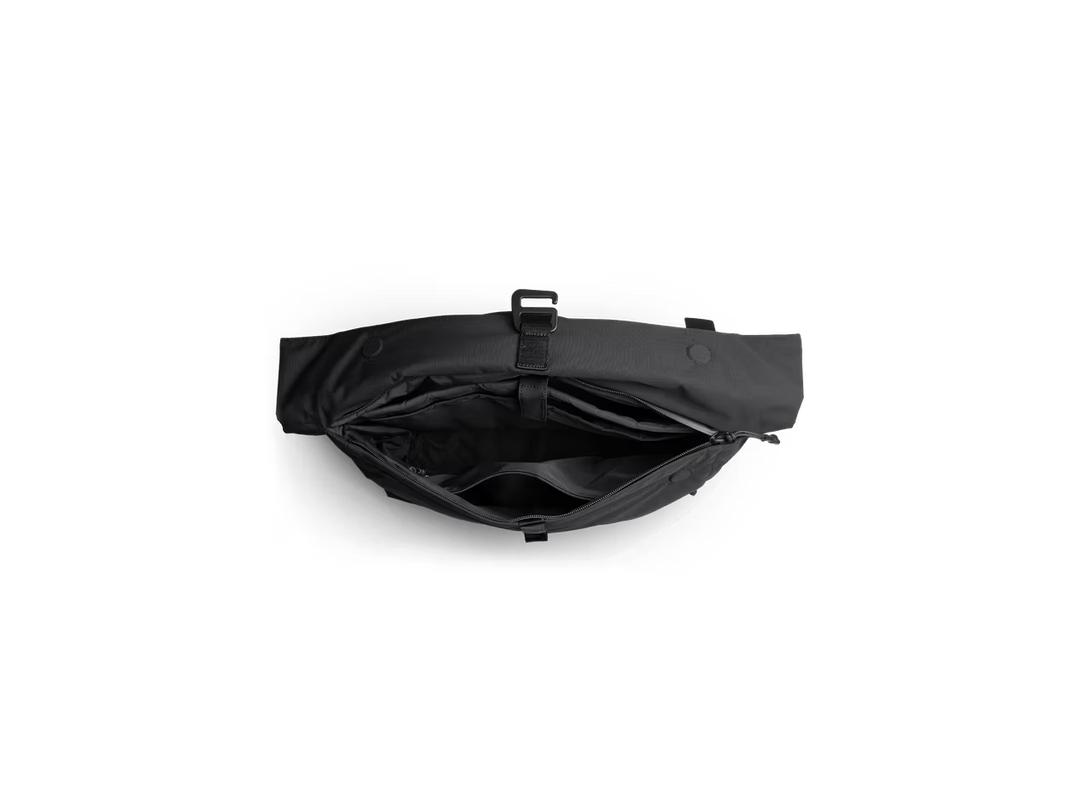 Pivot Messenger Bag