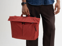 Pivot Messenger Bag