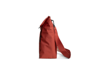 Pivot Messenger Bag