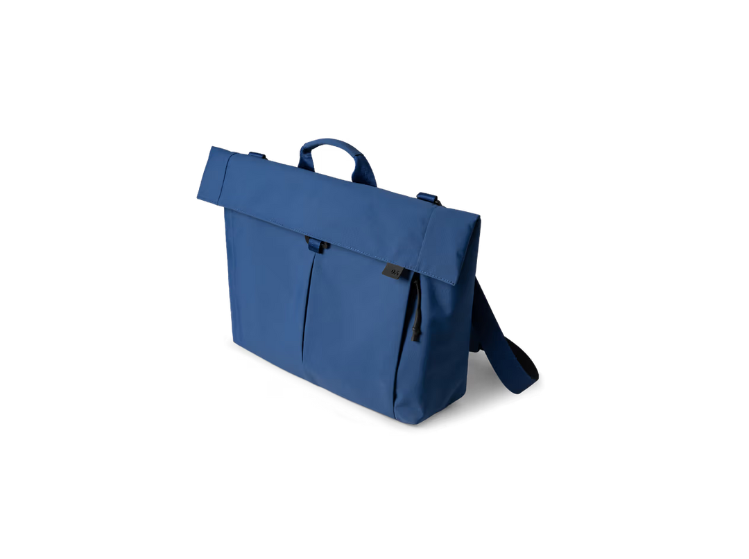 Pivot Messenger Bag